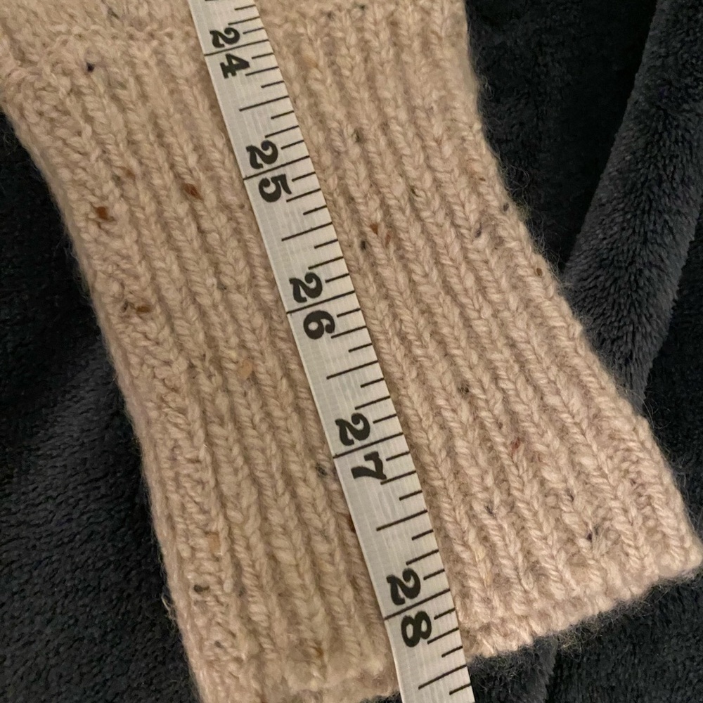 Vince 100% cashmere sweater - Picture 7 of 9